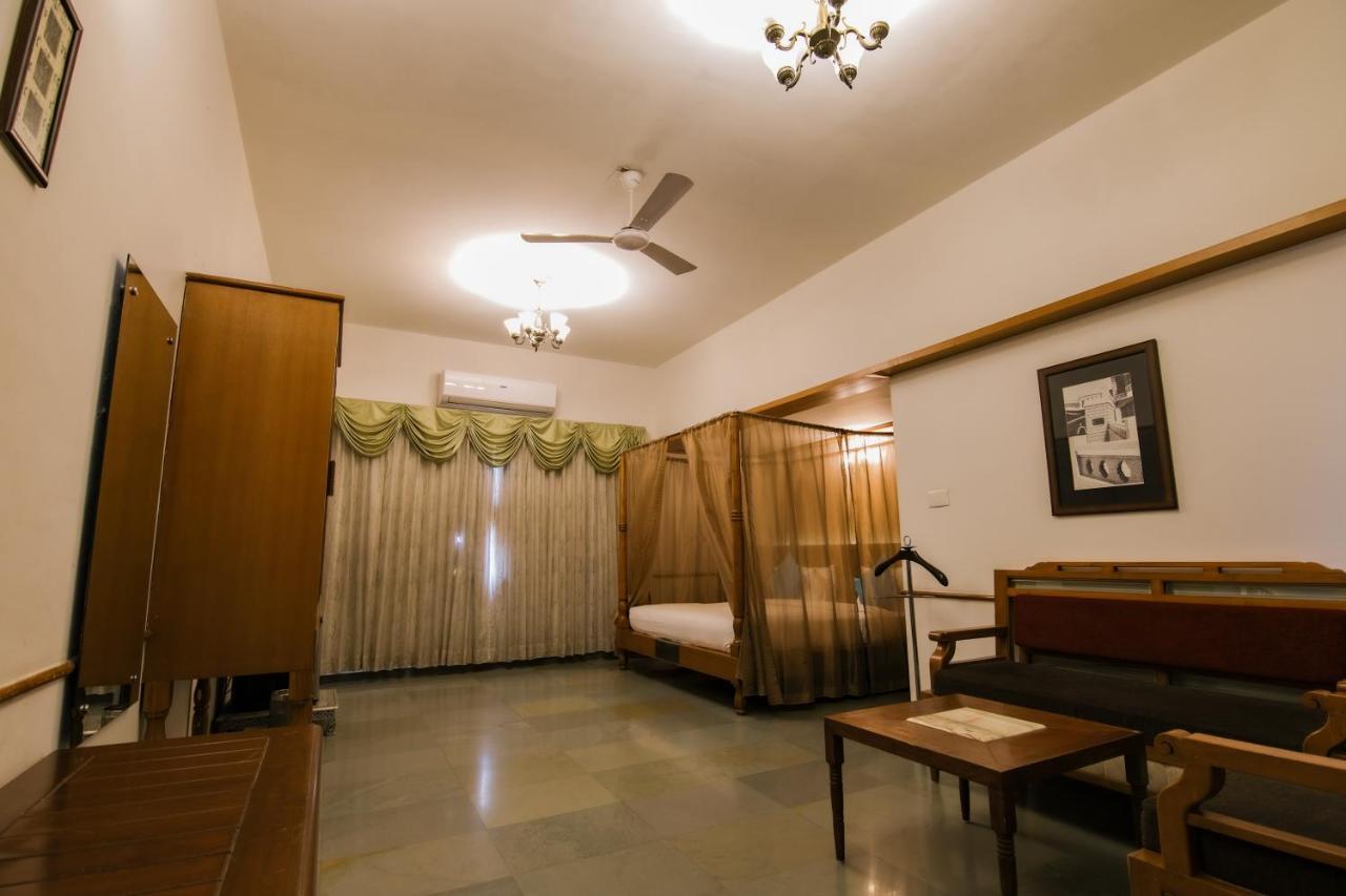 Heritage Khirasara Palace Rajkot Exterior photo