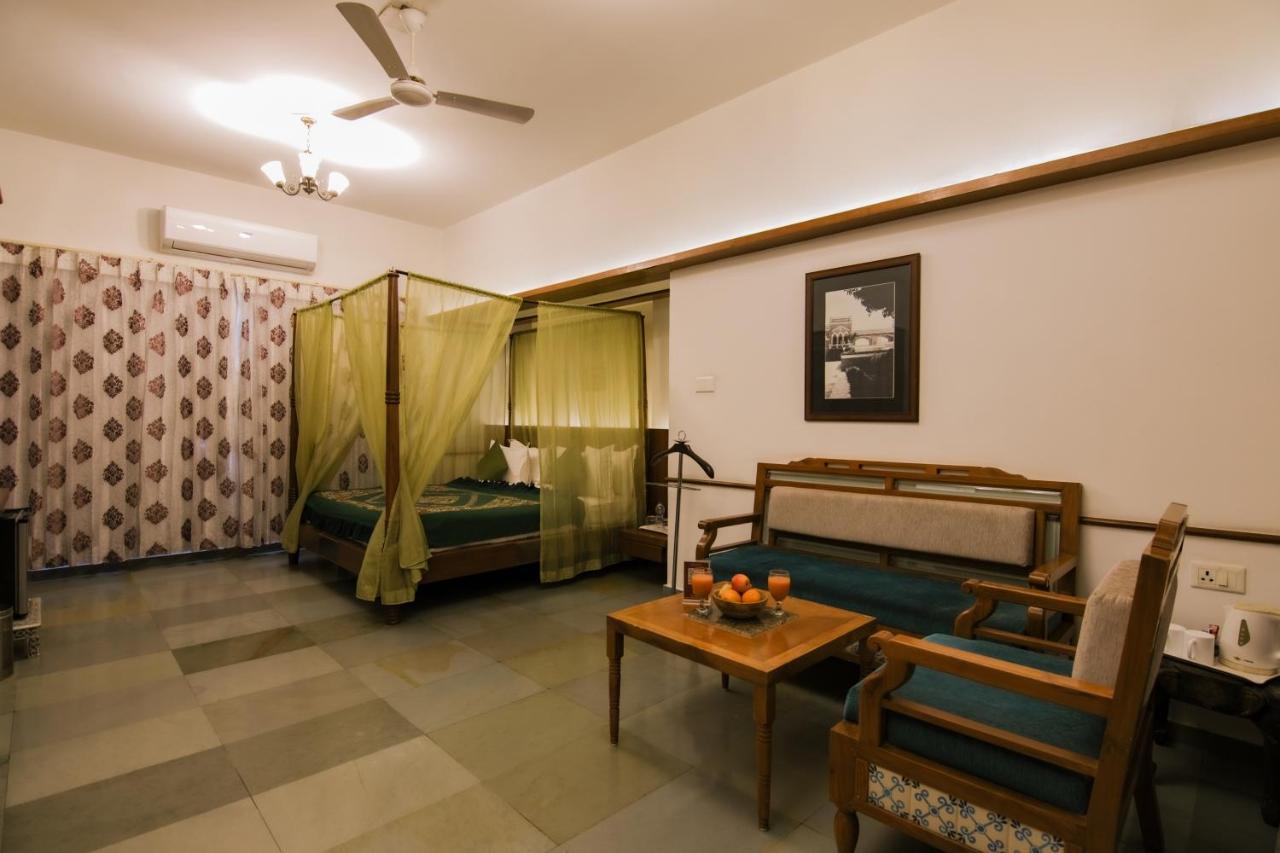 Heritage Khirasara Palace Rajkot Exterior photo