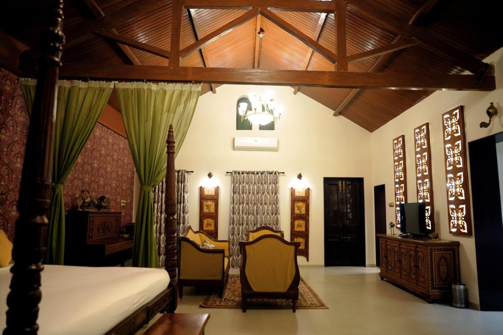Heritage Khirasara Palace Rajkot Exterior photo